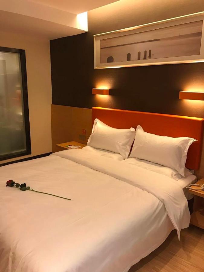 7 Days Premium Chongqing Jiangbei International Airport Branch Hotel Exterior photo