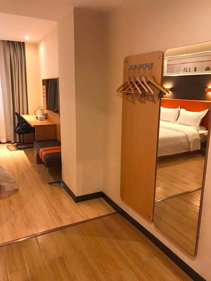 7 Days Premium Chongqing Jiangbei International Airport Branch Hotel Exterior photo