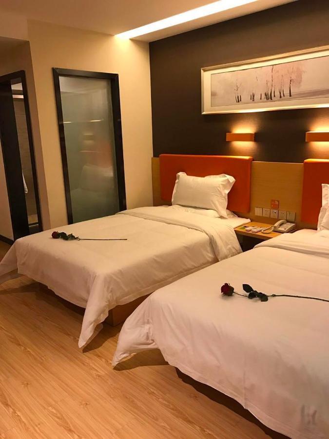 7 Days Premium Chongqing Jiangbei International Airport Branch Hotel Exterior photo