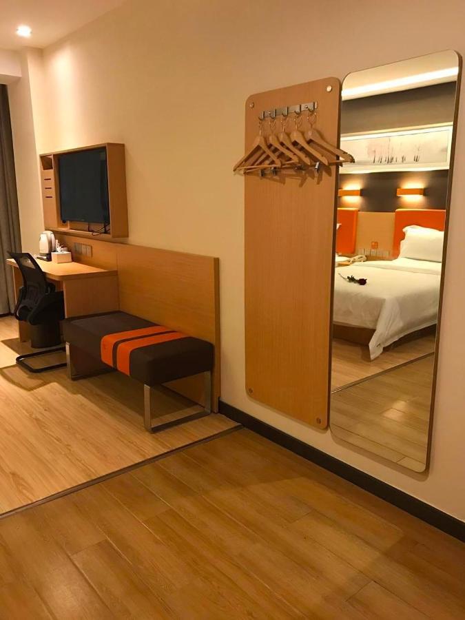 7 Days Premium Chongqing Jiangbei International Airport Branch Hotel Exterior photo