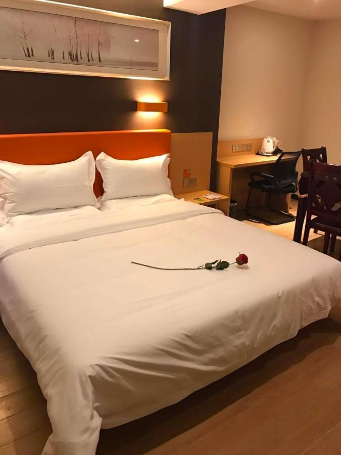 7 Days Premium Chongqing Jiangbei International Airport Branch Hotel Exterior photo